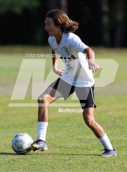 Thumbnail 2 in Gray's Creek vs South View (Battle of the Bell) photogallery.