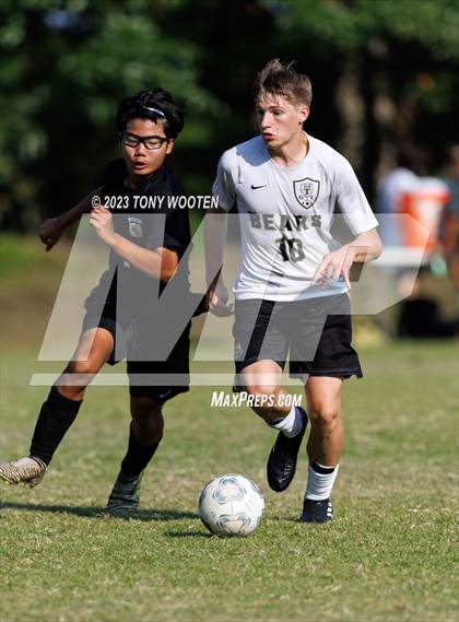 Thumbnail 1 in Gray's Creek vs South View (Battle of the Bell) photogallery.