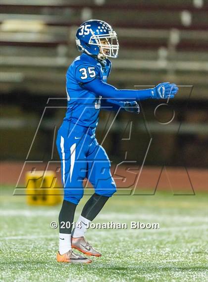 Thumbnail 2 in Norwich Free Academy vs. Southington (CIAC Class LL-Large Final) photogallery.