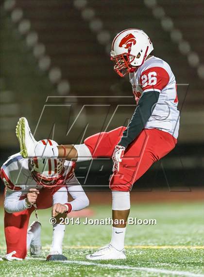 Thumbnail 2 in Norwich Free Academy vs. Southington (CIAC Class LL-Large Final) photogallery.