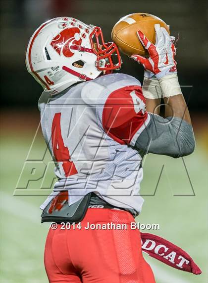 Thumbnail 2 in Norwich Free Academy vs. Southington (CIAC Class LL-Large Final) photogallery.
