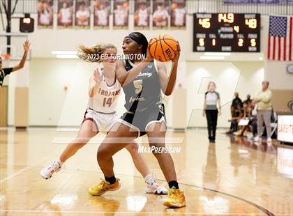 Thumbnail 3 in Sprayberry @ Lassiter photogallery.