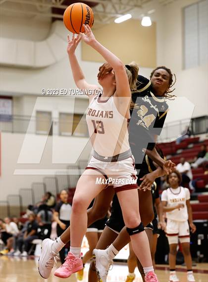 Thumbnail 1 in Sprayberry @ Lassiter photogallery.