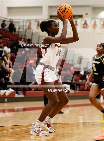 Thumbnail 3 in Sprayberry @ Lassiter photogallery.