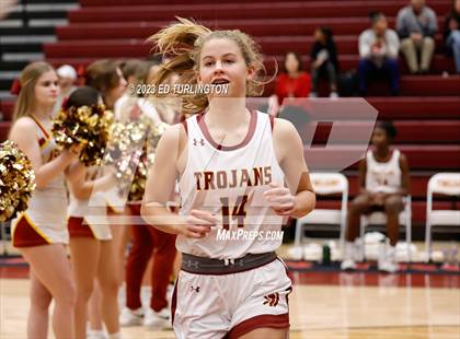 Thumbnail 3 in Sprayberry @ Lassiter photogallery.