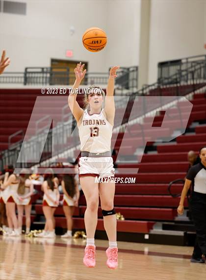 Thumbnail 1 in Sprayberry @ Lassiter photogallery.