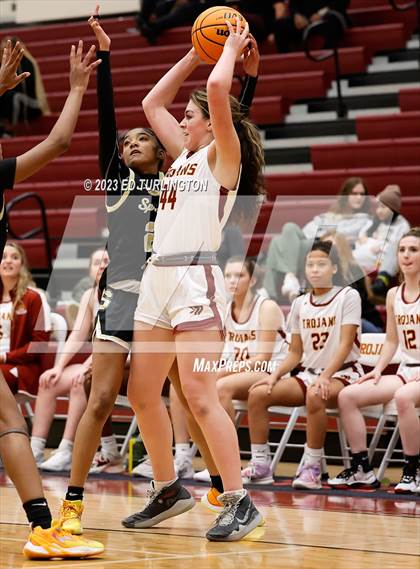 Thumbnail 2 in Sprayberry @ Lassiter photogallery.