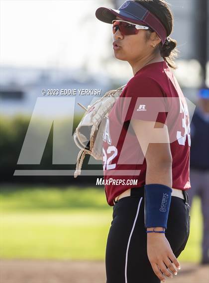 Thumbnail 1 in Brea Olinda @ Covina photogallery.