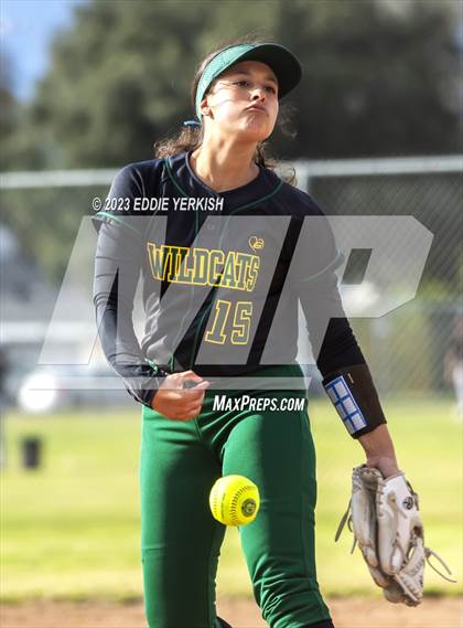 Thumbnail 3 in Brea Olinda @ Covina photogallery.