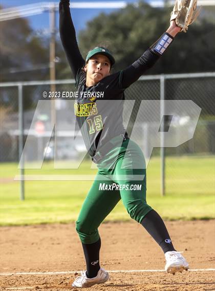 Thumbnail 1 in Brea Olinda @ Covina photogallery.