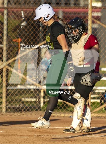 Thumbnail 3 in Brea Olinda @ Covina photogallery.