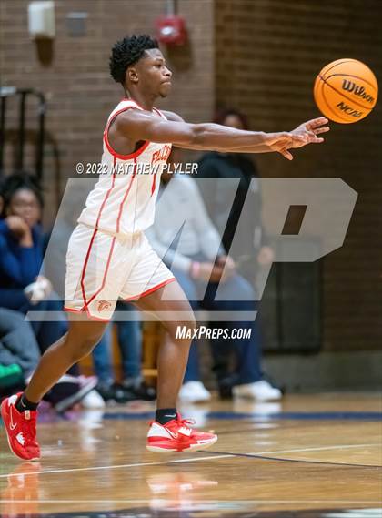 Thumbnail 2 in Pine Forest vs Seventy-First (Cumberland County Holiday Classic) photogallery.