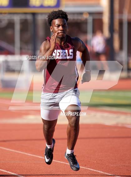 Thumbnail 2 in Rogers Ford Tall City Relays photogallery.
