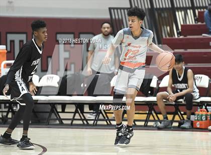 Thumbnail 3 in Fairmont Prep vs. Beverly Hills (Rancho Mirage Holiday Invitational) photogallery.