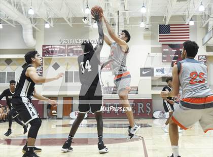 Thumbnail 2 in Fairmont Prep vs. Beverly Hills (Rancho Mirage Holiday Invitational) photogallery.