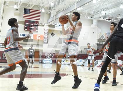 Thumbnail 2 in Fairmont Prep vs. Beverly Hills (Rancho Mirage Holiday Invitational) photogallery.