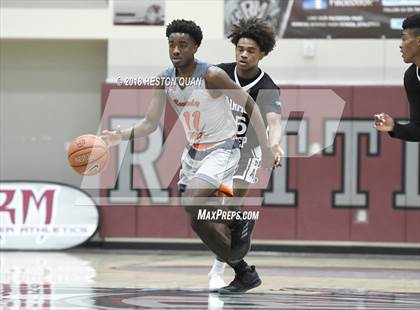 Thumbnail 3 in Fairmont Prep vs. Beverly Hills (Rancho Mirage Holiday Invitational) photogallery.