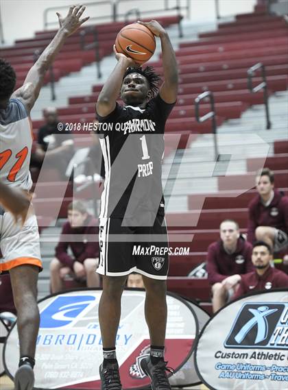 Thumbnail 2 in Fairmont Prep vs. Beverly Hills (Rancho Mirage Holiday Invitational) photogallery.