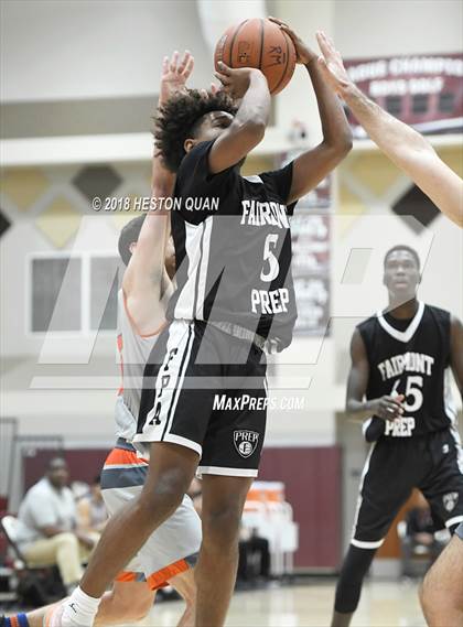 Thumbnail 3 in Fairmont Prep vs. Beverly Hills (Rancho Mirage Holiday Invitational) photogallery.