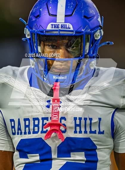 Thumbnail 1 in Barbers Hill vs. Anderson (UIL 5A D1 Football Area) photogallery.