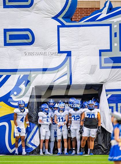 Thumbnail 1 in Barbers Hill vs. Anderson (UIL 5A D1 Football Area) photogallery.