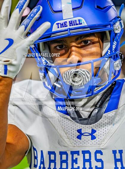 Thumbnail 2 in Barbers Hill vs. Anderson (UIL 5A D1 Football Area) photogallery.