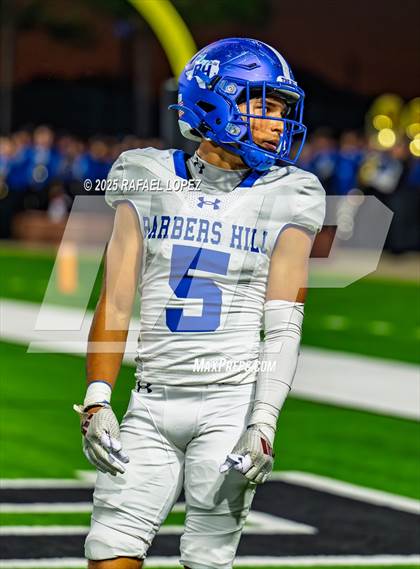 Thumbnail 3 in Barbers Hill vs. Anderson (UIL 5A D1 Football Area) photogallery.