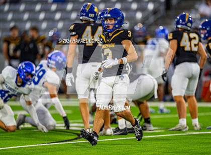 Thumbnail 3 in Barbers Hill vs. Anderson (UIL 5A D1 Football Area) photogallery.