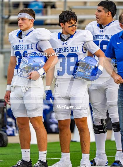 Thumbnail 2 in Barbers Hill vs. Anderson (UIL 5A D1 Football Area) photogallery.
