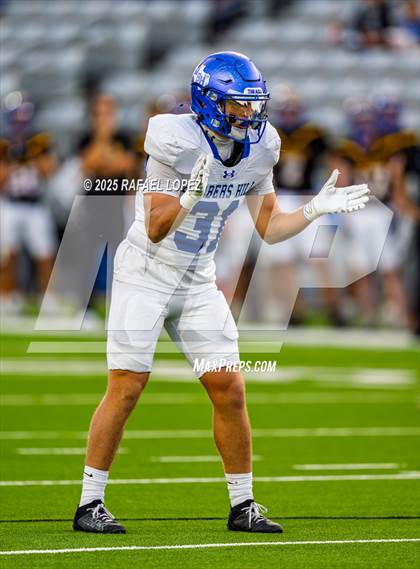 Thumbnail 3 in Barbers Hill vs. Anderson (UIL 5A D1 Football Area) photogallery.