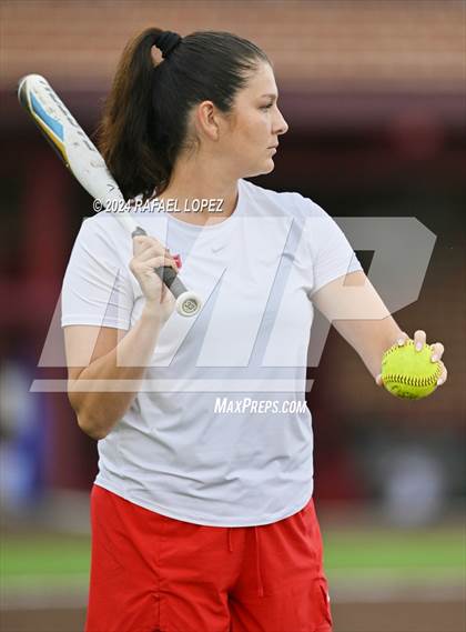Thumbnail 3 in North Shore @ Deer Park (UIL Softball 6A Region 3 Bi-District) photogallery.