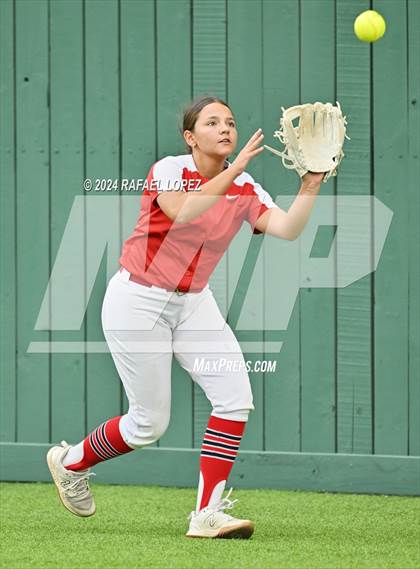 Thumbnail 3 in North Shore @ Deer Park (UIL Softball 6A Region 3 Bi-District) photogallery.