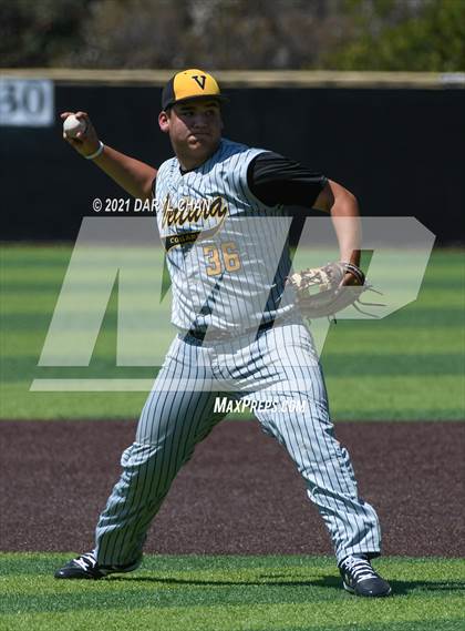 Thumbnail 2 in Ventura @ Flintridge Prep (CIF SS-D5 First Round) photogallery.