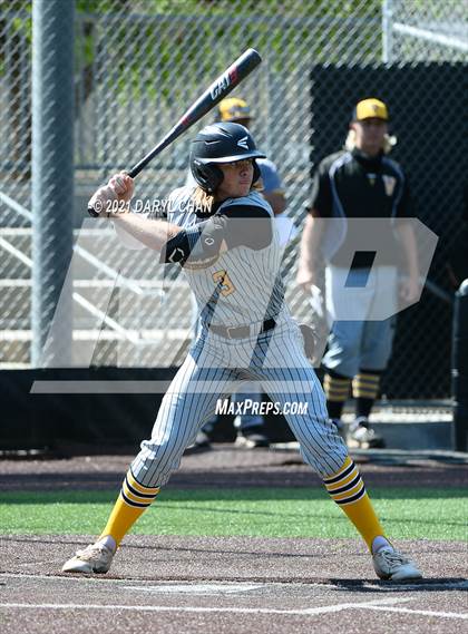 Thumbnail 2 in Ventura @ Flintridge Prep (CIF SS-D5 First Round) photogallery.