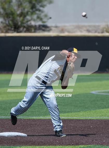 Thumbnail 2 in Ventura @ Flintridge Prep (CIF SS-D5 First Round) photogallery.