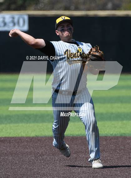 Thumbnail 2 in Ventura @ Flintridge Prep (CIF SS-D5 First Round) photogallery.