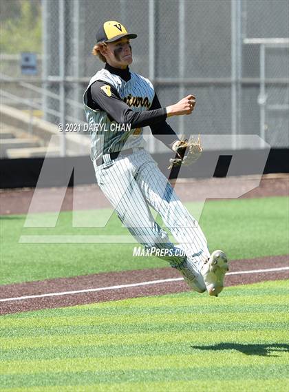 Thumbnail 1 in Ventura @ Flintridge Prep (CIF SS-D5 First Round) photogallery.