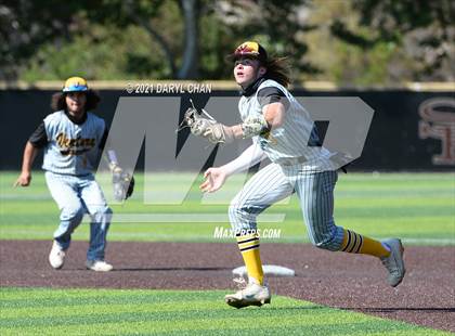 Thumbnail 2 in Ventura @ Flintridge Prep (CIF SS-D5 First Round) photogallery.