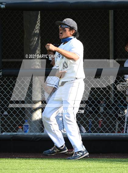 Thumbnail 1 in Ventura @ Flintridge Prep (CIF SS-D5 First Round) photogallery.