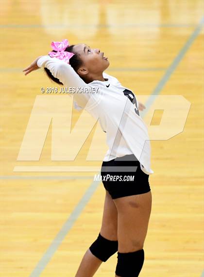 Thumbnail 3 in Clark vs Bishop Gorman photogallery.