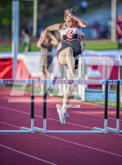 Thumbnail 1 in AAA 2A-1 District Meet (300 Meter Hurdles) photogallery.