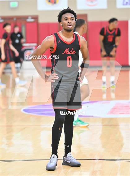 Thumbnail 2 in Basha vs. Coronado (Hoophall West Invitational) photogallery.