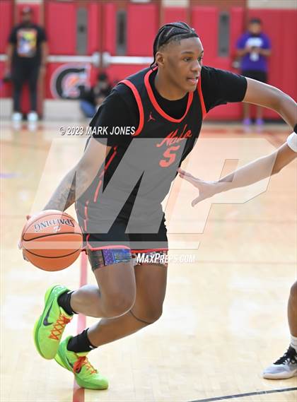 Thumbnail 1 in Basha vs. Coronado (Hoophall West Invitational) photogallery.
