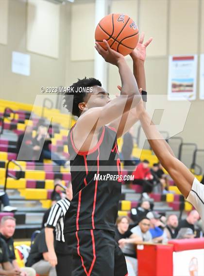 Thumbnail 1 in Basha vs. Coronado (Hoophall West Invitational) photogallery.