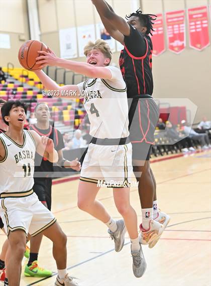 Thumbnail 2 in Basha vs. Coronado (Hoophall West Invitational) photogallery.