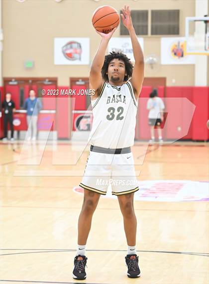 Thumbnail 1 in Basha vs. Coronado (Hoophall West Invitational) photogallery.
