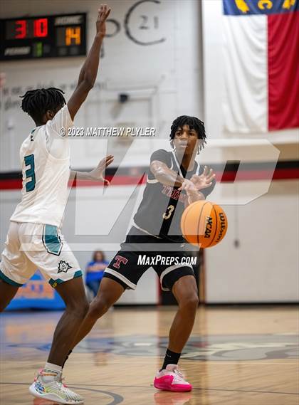Thumbnail 3 in Trinity Christian vs. Atlantic Collegiate Academy (Dreamville Winter Showcase at Berean Academy) photogallery.