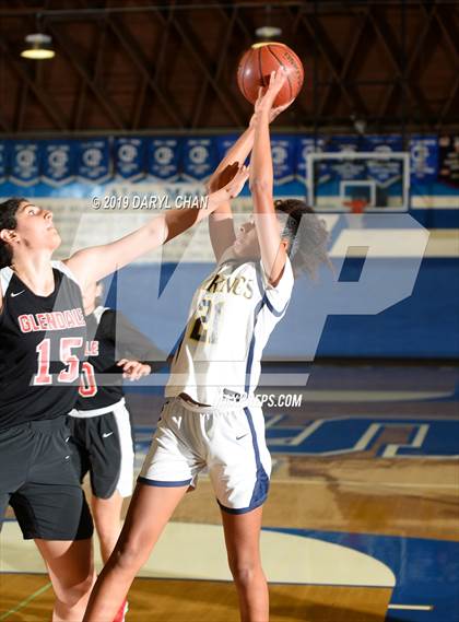 Thumbnail 3 in Campbell Hall vs Glendale (San Marino Tournament) photogallery.