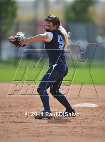 Thumbnail 3 in Valor Christian vs. Frederick (CHSAA 4A State Final) photogallery.