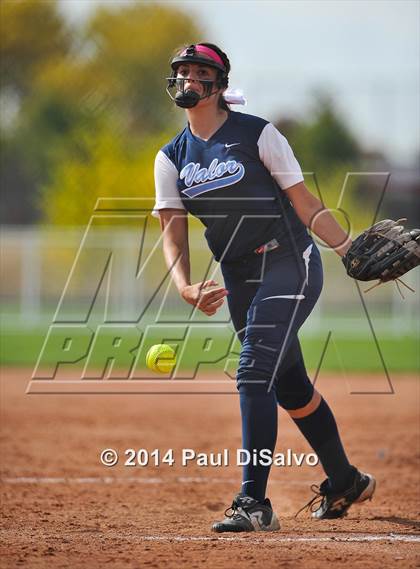 Thumbnail 2 in Valor Christian vs. Frederick (CHSAA 4A State Final) photogallery.